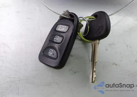 2012 Hyundai Elantra Gls from USA, damaged, VIN 5NPDH4AE4CH137235